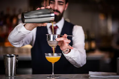 Regina's Bar & Restaurant
