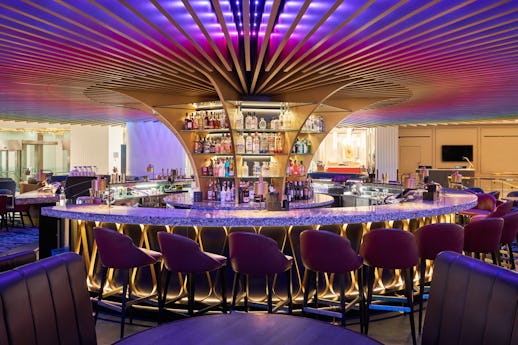 SOUND Cafe and Bar