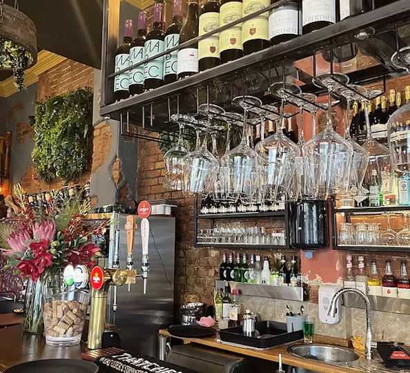 Rustiq Restaurant