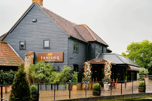 Tanishq Restaurant & Bar