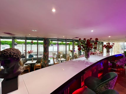 Banyan On The Thames at the Hotel Rafayel
