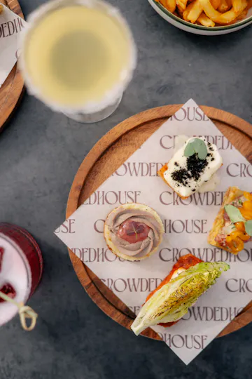 CrowdedHouse