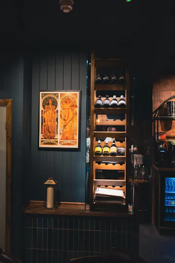 NoNo Wine Bar