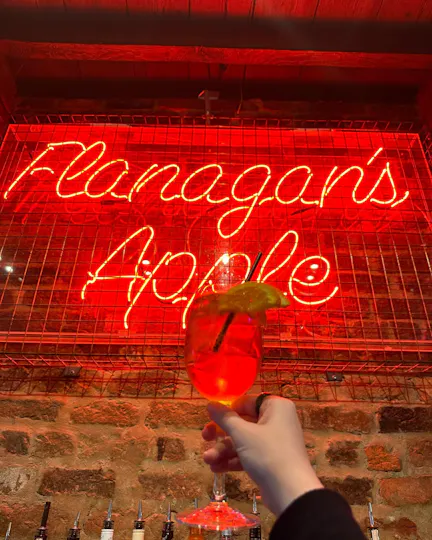 Flanagans Apple