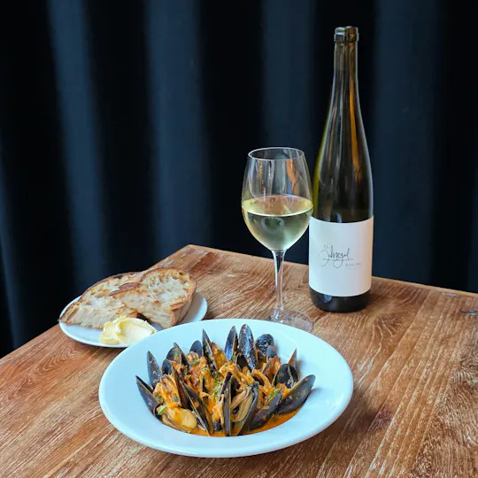 ATOMECA Wine Bar
