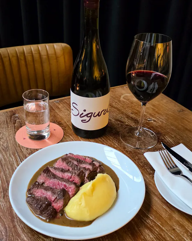 ATOMECA Wine Bar