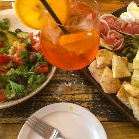 Avanti Acton Tapas