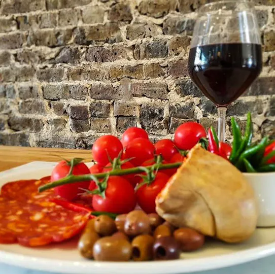 Avanti Acton Tapas