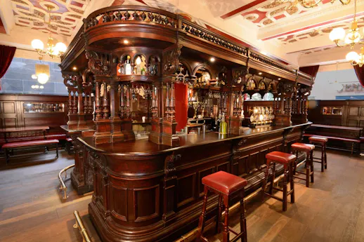 The Abbotsford Bar & Restaurant