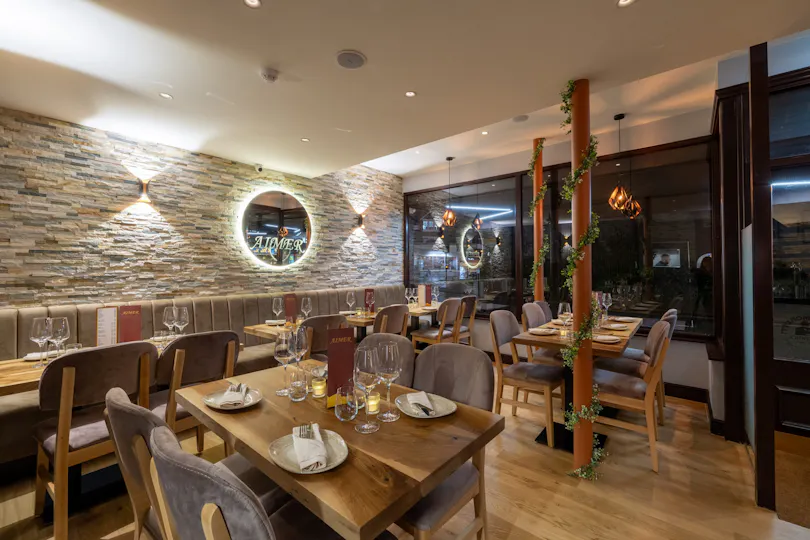 Aimer Restaurant