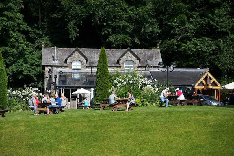 Alexanders at the Castle Green Hotel