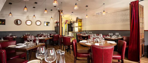 300 Local Restaurants near The Spires Shopping Centre Barnet