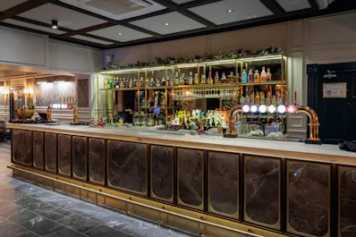 Churchill Bar & Lounge