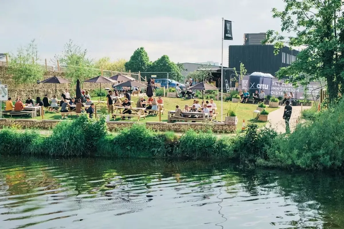 Piglove by the River