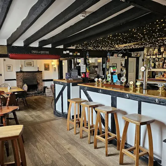 Horse & Groom