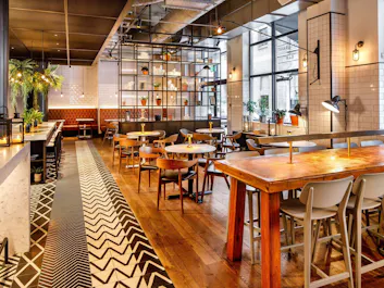 Gourmet Bar London Bridge