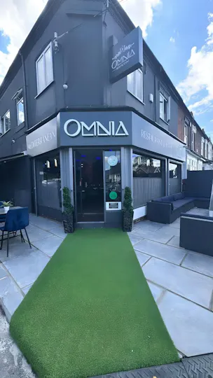 Omnia Restaurant