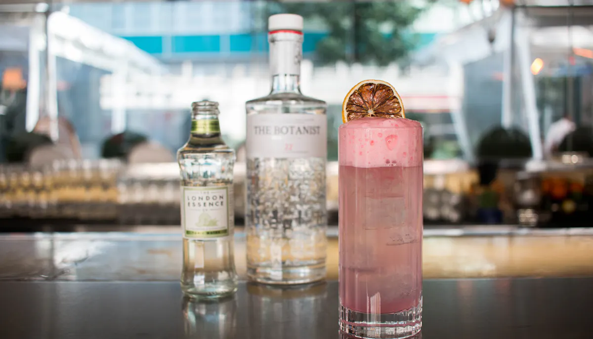 Long Bar at Sanderson hotel