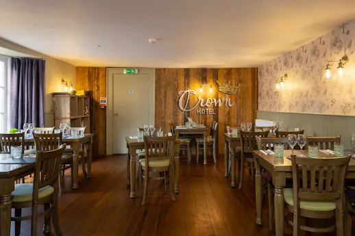 The Crown Lynton