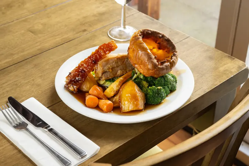 The Crown Lynton