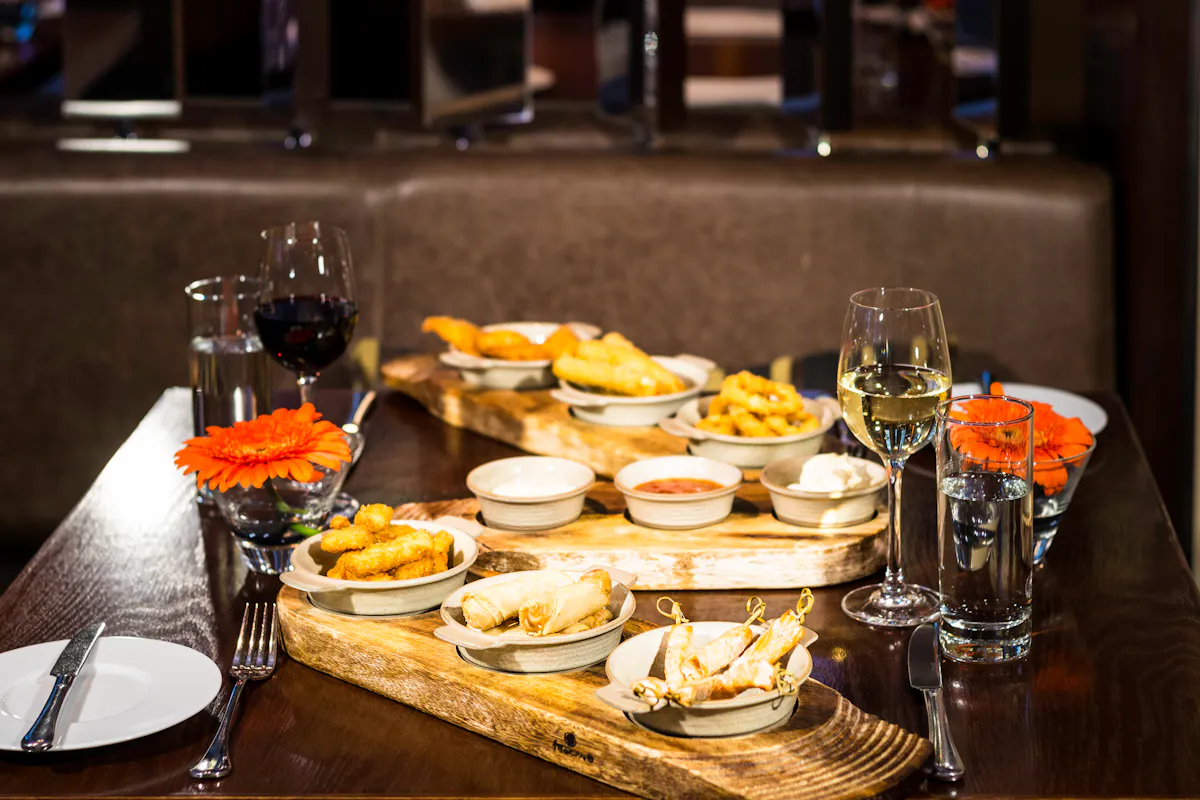Off The Wall Restaurant at the Apex London Wall Hotel