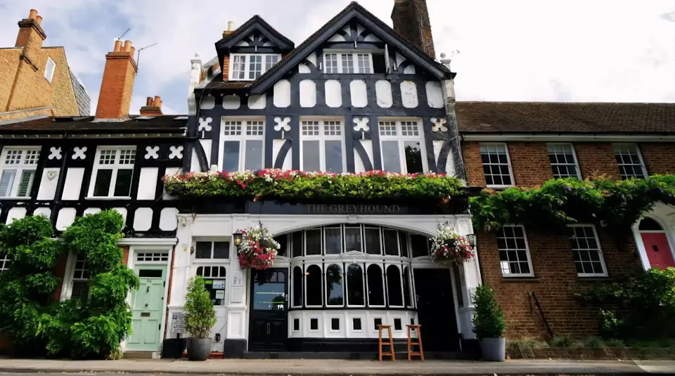 The Greyhound Kew