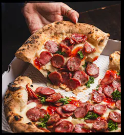 081 Pizzeria