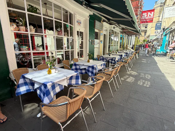 Jars Meze