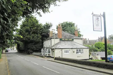 The Red Lion Bloxham