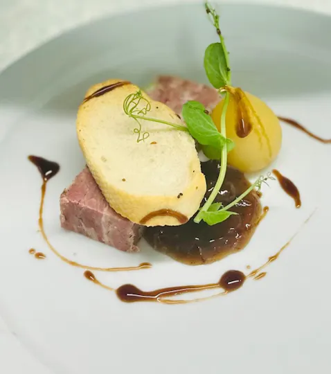 Grays Restaurant at Bicester Hotel 