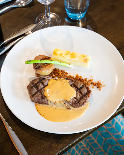 Grays Restaurant at Bicester Hotel 