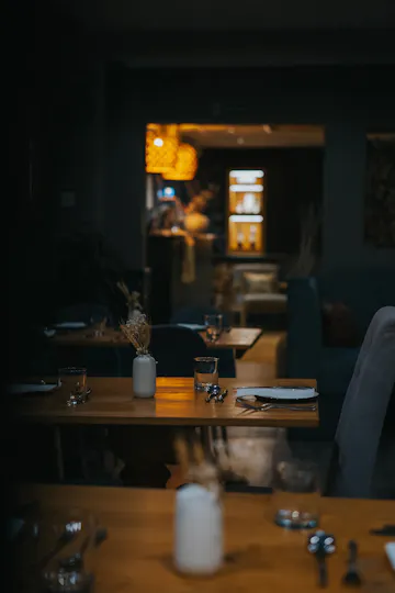 Fourwards Restaurant 
