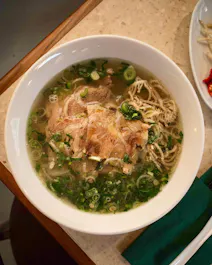 Song Que Pho Bar