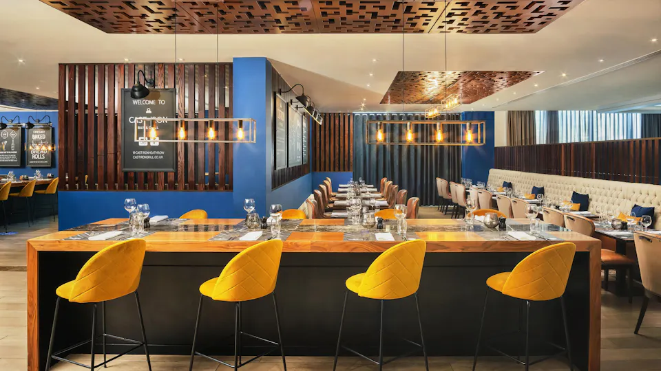Cast Iron Bar & Grill at Sheraton Heathrow Hotel