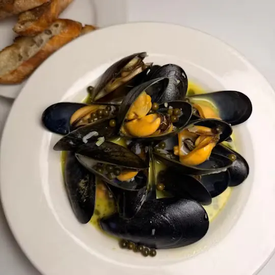 Petit Bistro Chevalet