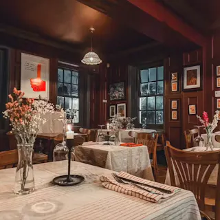 Petit Bistro Chevalet