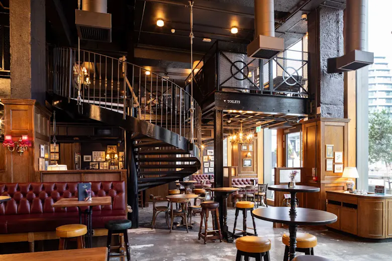Old Street Tavern