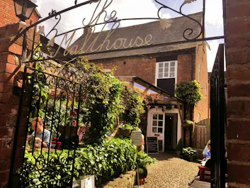 La Maison Bistro