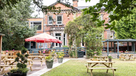 Parkwood Hotel