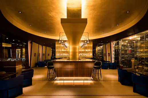 Mandarin Bar at the Mandarin Oriental Hotel