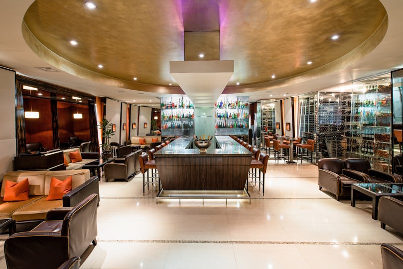 Mandarin Bar at the Mandarin Oriental Hotel