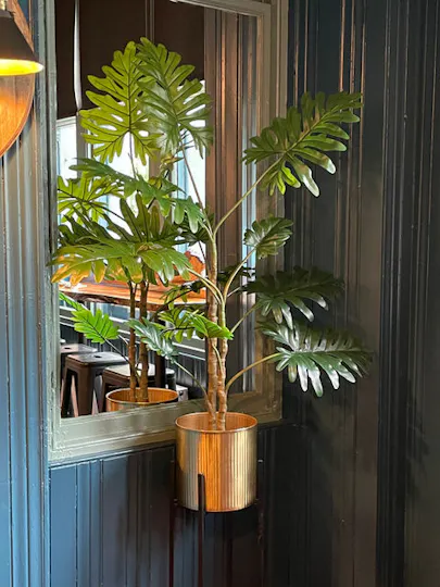 Volunteer Arms Lounge Bistro