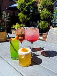 Serina BAR & GRILL