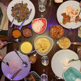 Cinnamon Bar and Restaurant