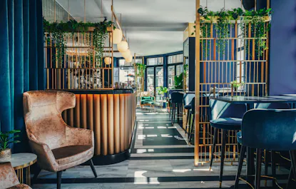 Reign Bar and Lounge