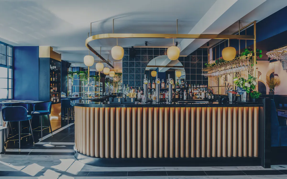 Reign Bar and Lounge