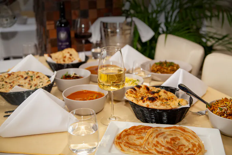 Grand CHOLAN Indian Restaurant Loughton