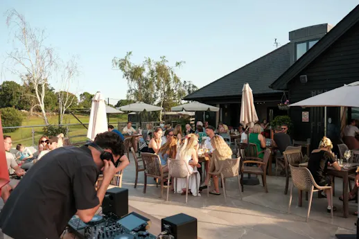 180 Degrees Bar & Kitchen