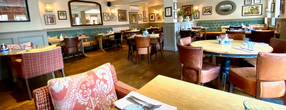 Three Horseshoes
