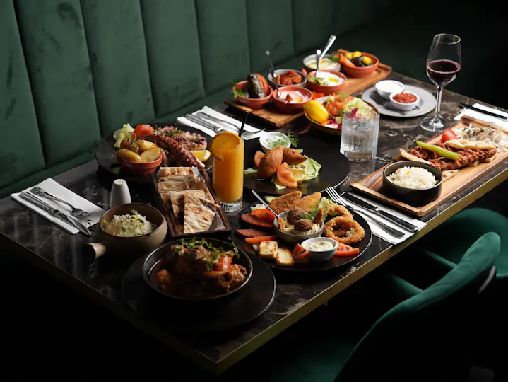 Yali Restaurant & Bar